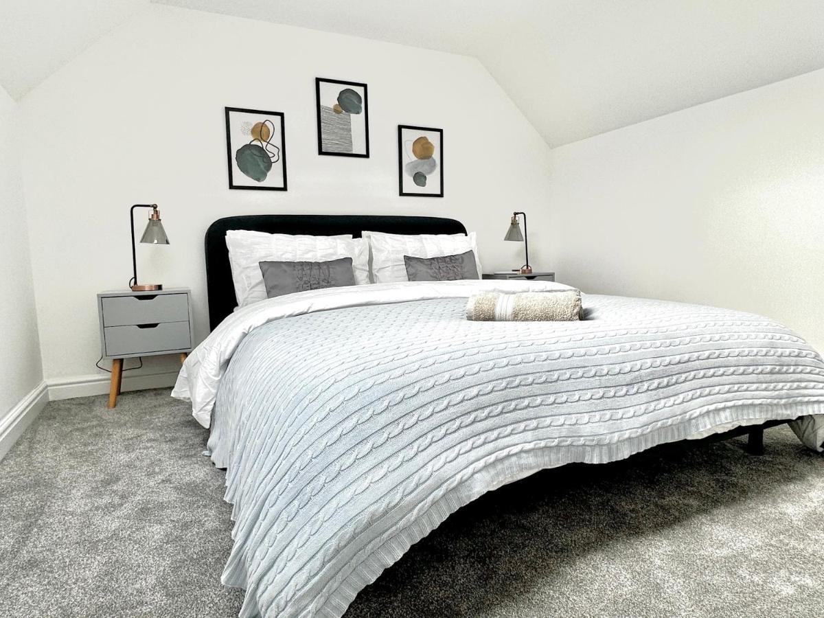 Central, Stylish - 2 Bed Property, The Stable @ Warrenfield, Free Wifi & Parking 오크니 외부 사진
